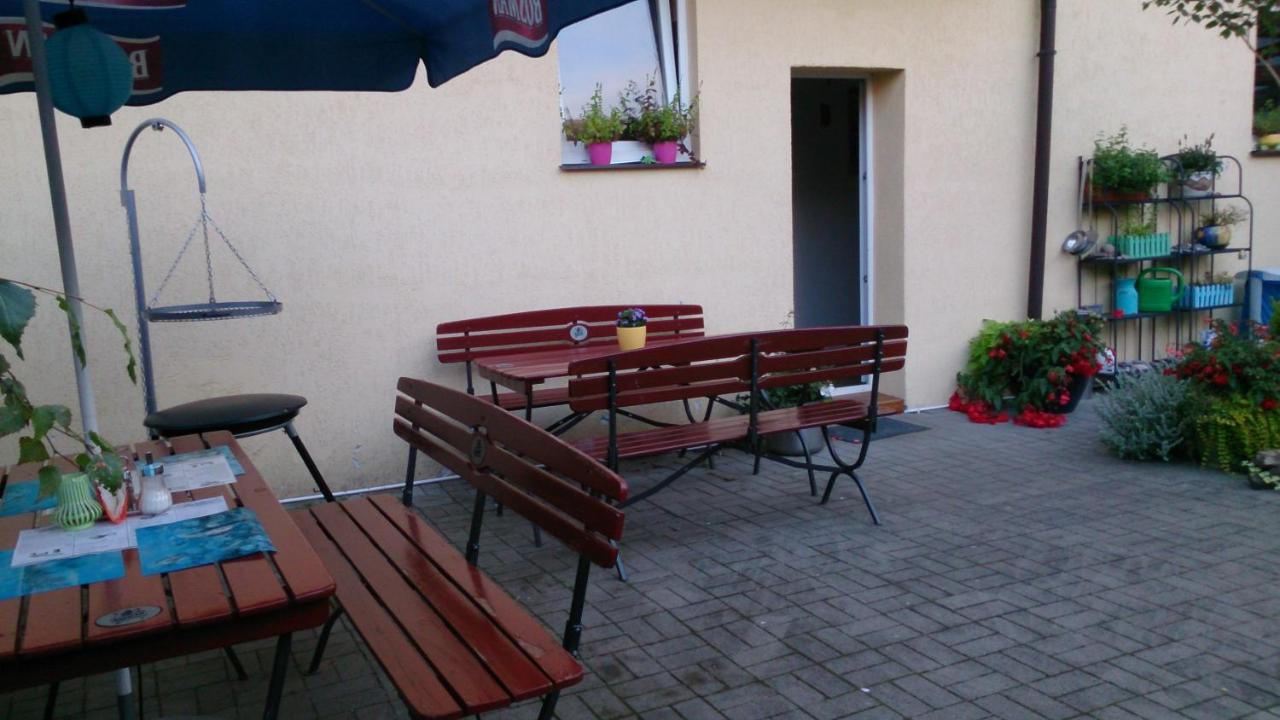 Patio Dom Goscinny Lukecin Exterior photo